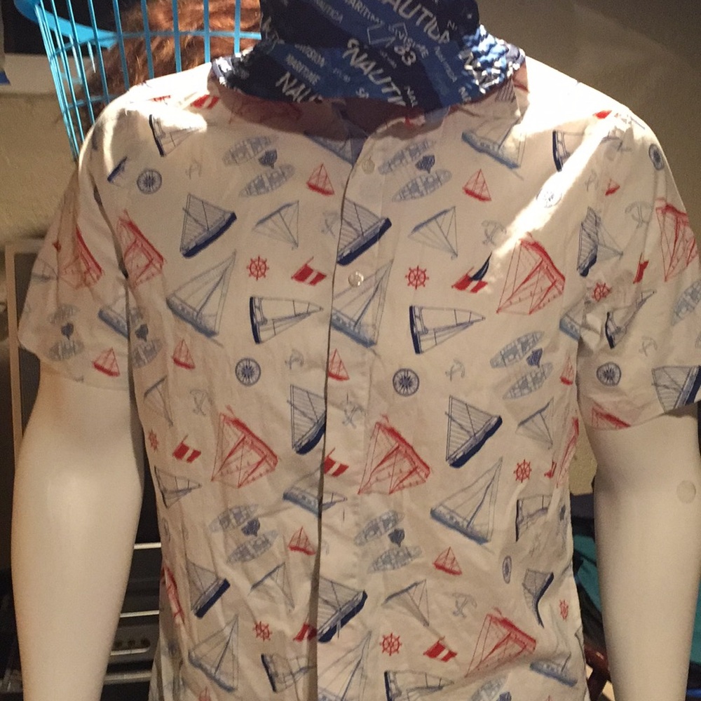 Nautica short sleeve button down - Picture 2 of 3